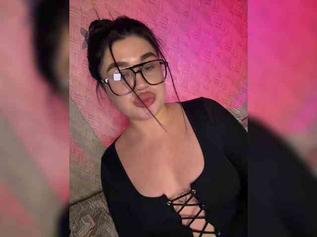 suchka-black- webcam