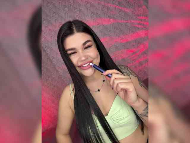 suchka-black- webcam