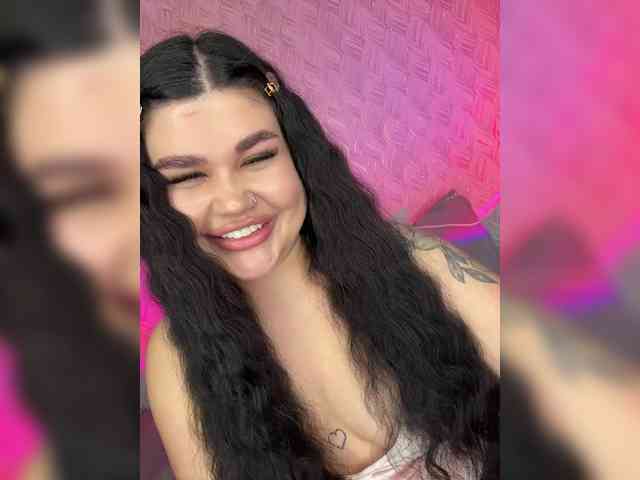 suchka-black- webcam