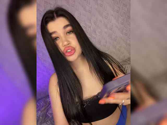 suchka-black- webcam