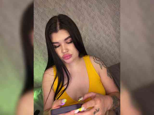 suchka-black- webcam
