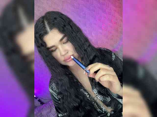 suchka-black- webcam