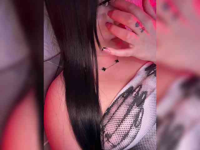 suchka-black- Live Webcam on BongaCams