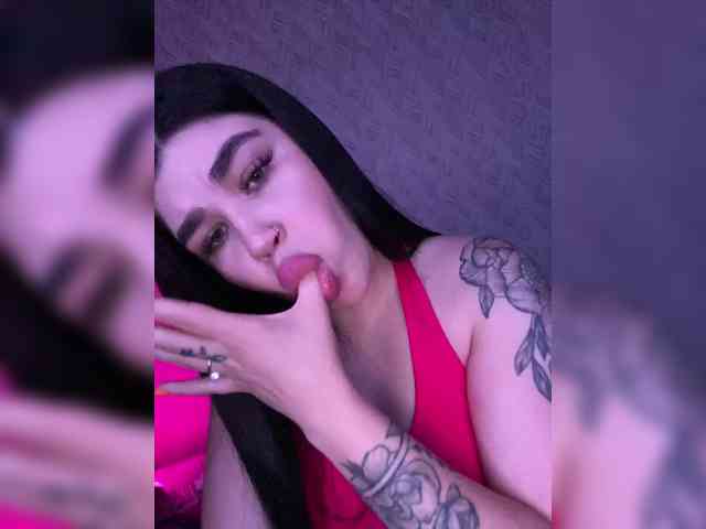suchka-black- webcam