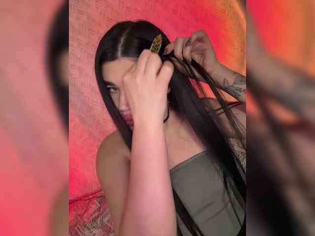 suchka-black- webcam