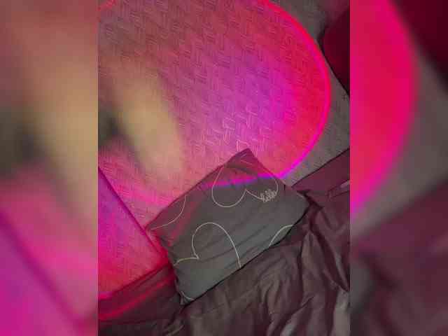 suchka-black- webcam