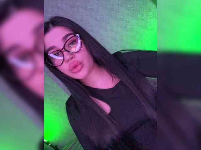 suchka-black- webcam