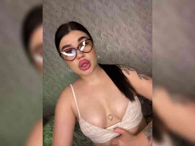 suchka-black- webcam