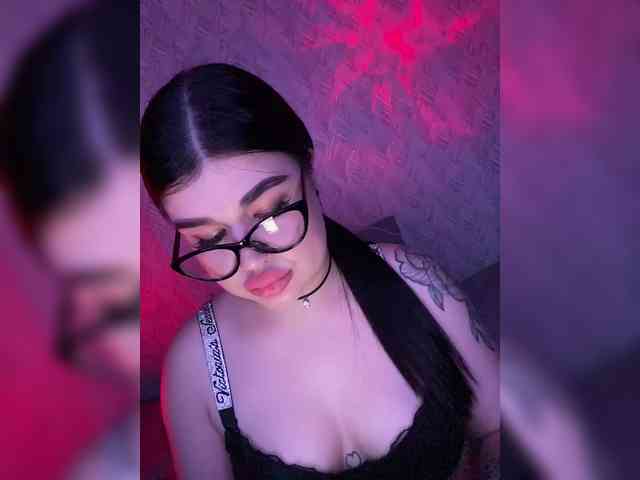 suchka-black- webcam