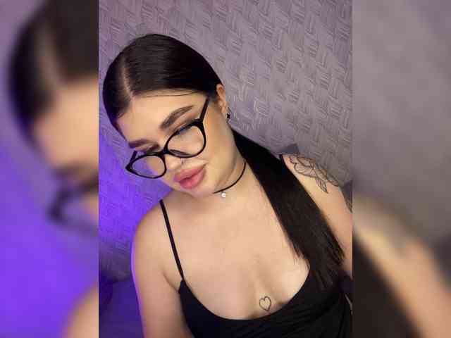 suchka-black- webcam