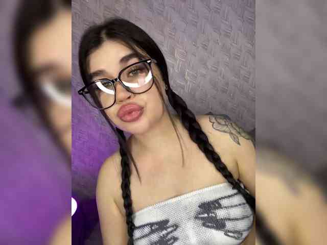 suchka-black- webcam