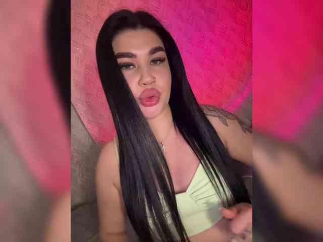 suchka-black- webcam