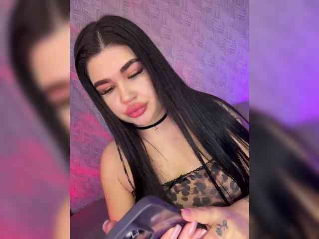 suchka-black- webcam