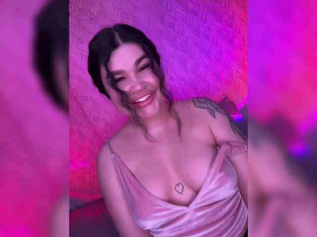 suchka-black- webcam