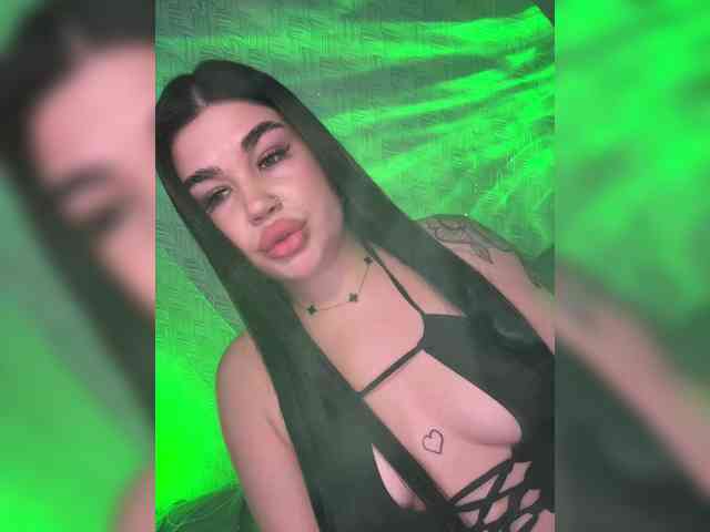 suchka-black- webcam