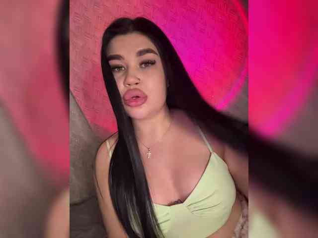 suchka-black- webcam