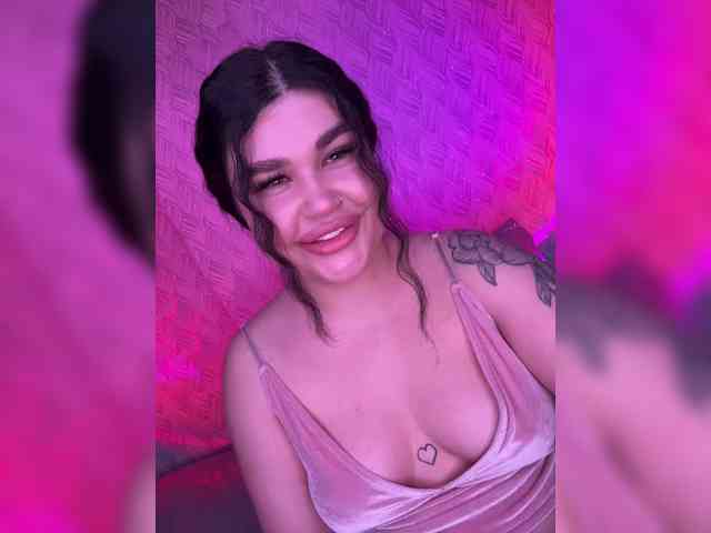 suchka-black- webcam