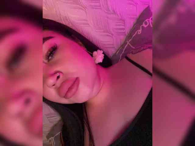 suchka-black- webcam