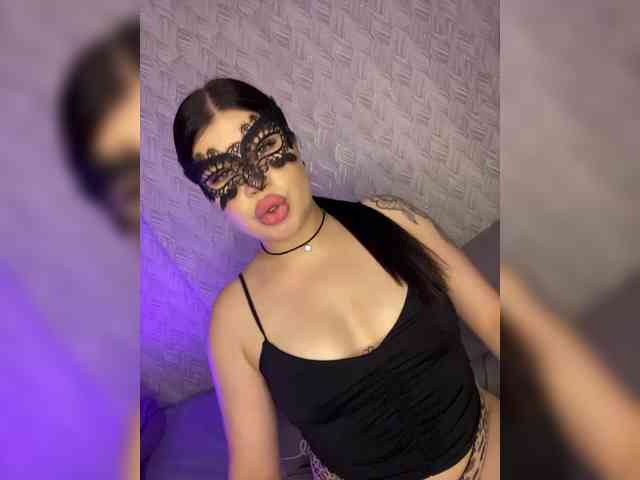 suchka-black- webcam