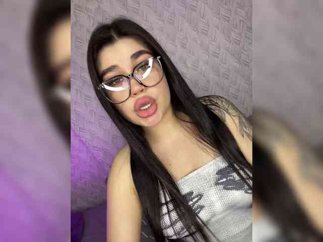 suchka-black- webcam