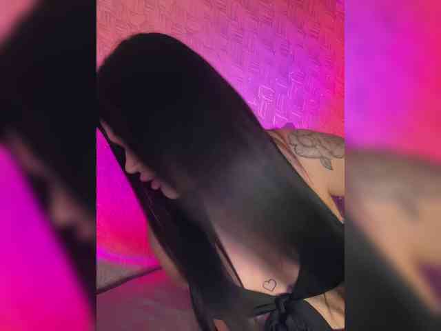 suchka-black- webcam