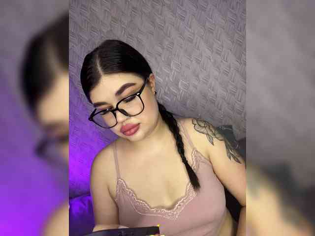 suchka-black- webcam