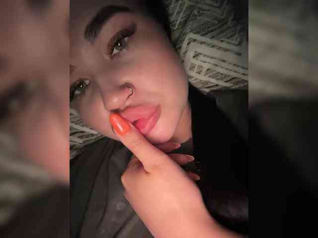 suchka-black- webcam