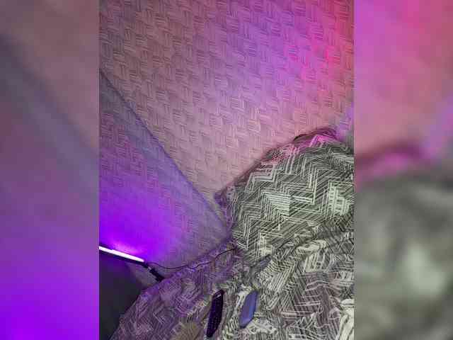 suchka-black- webcam