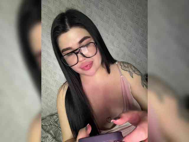 suchka-black- webcam