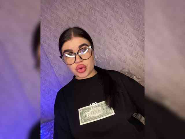 suchka-black- webcam