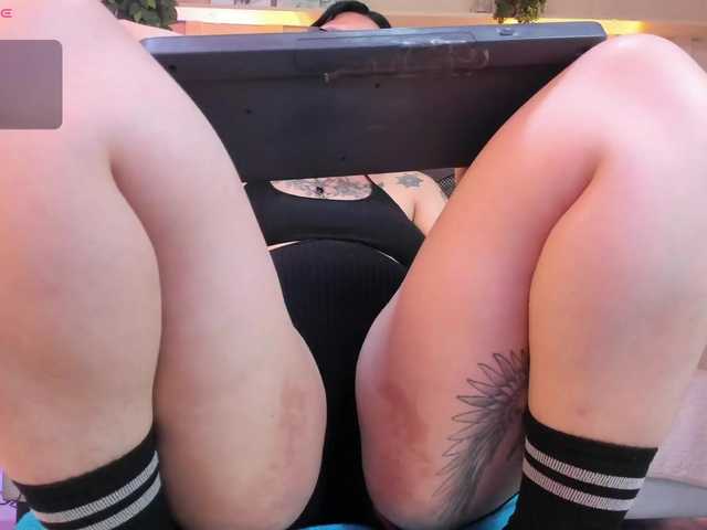 chloe-rosse's BongaCams show and profile