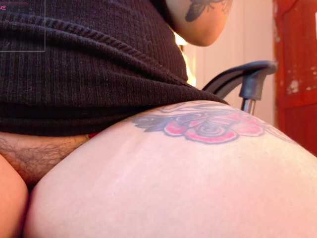 chloe-rosse's BongaCams show and profile