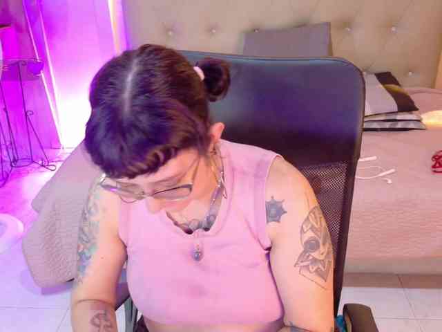 chloe-rosse chloe-rosse