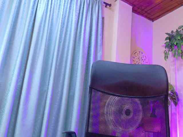 chloe-rosse chloe-rosse