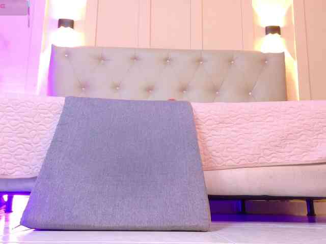 chloe-rosse chloe-rosse