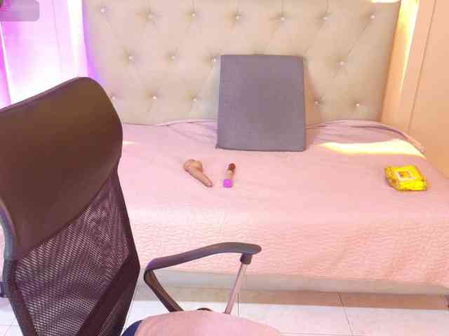 chloe-rosse chloe-rosse