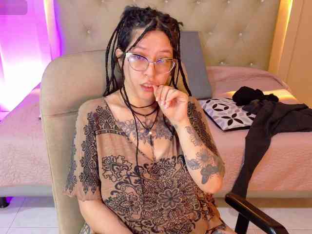 chloe-rosse Live Webcam on BongaCams