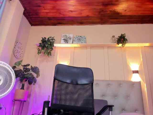 chloe-rosse Live Webcam on BongaCams