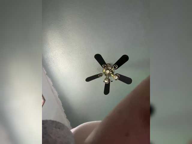 Esagee from BongaCams