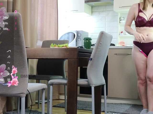 MashaWoW live cam profile