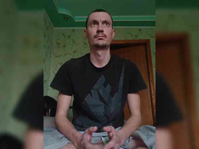 Alex19901990 Alex19901990