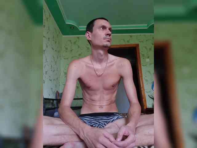 Alex19901990