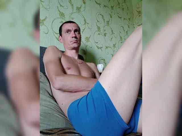 Alex19901990