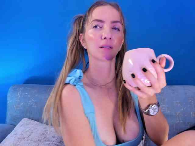 love chat BellaMarieX