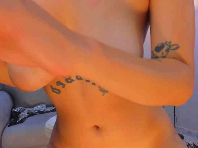 adult cam xxx BrennaWalker