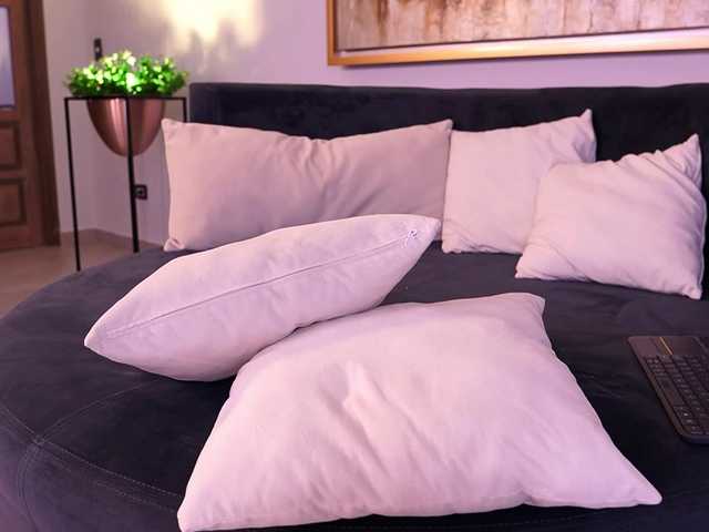 KylaMorrison's BongaCams show and profile