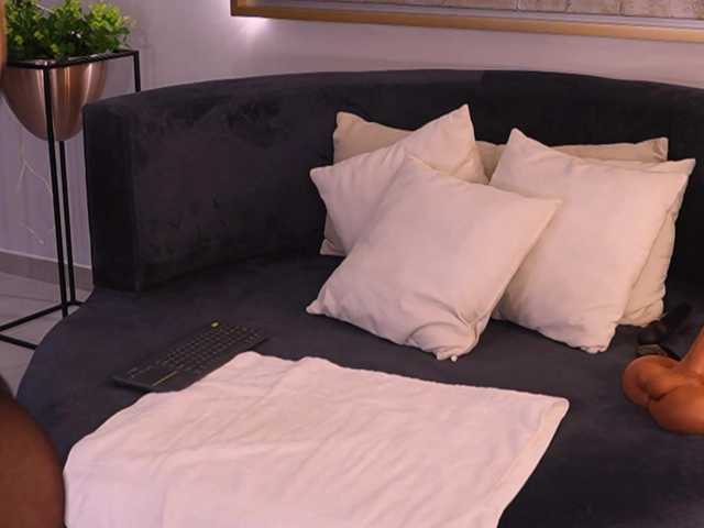 BongaCams KylaMorrison is Freechat KylaMorrison — Kiss me sweetly and fuck me with passion IG: @kylamorrison88 At goal: Make me Squirt @remain tks left