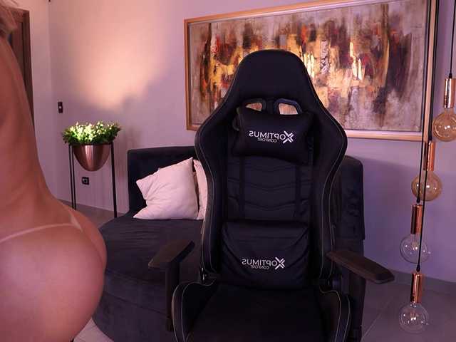 KylaMorrison's BongaCams show and profile