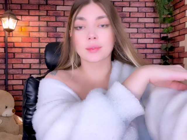 kisskissssss's BongaCams show and profile