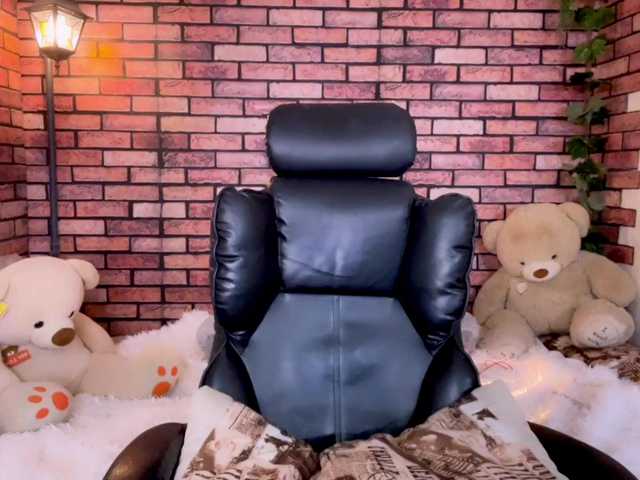 kisskissssss's BongaCams show and profile